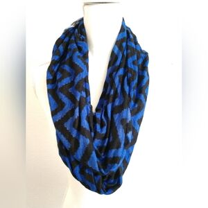 Blue Black Chevron Stripe Infinity Scarf Jersey Knit Stretch Circle Loop Scarf
